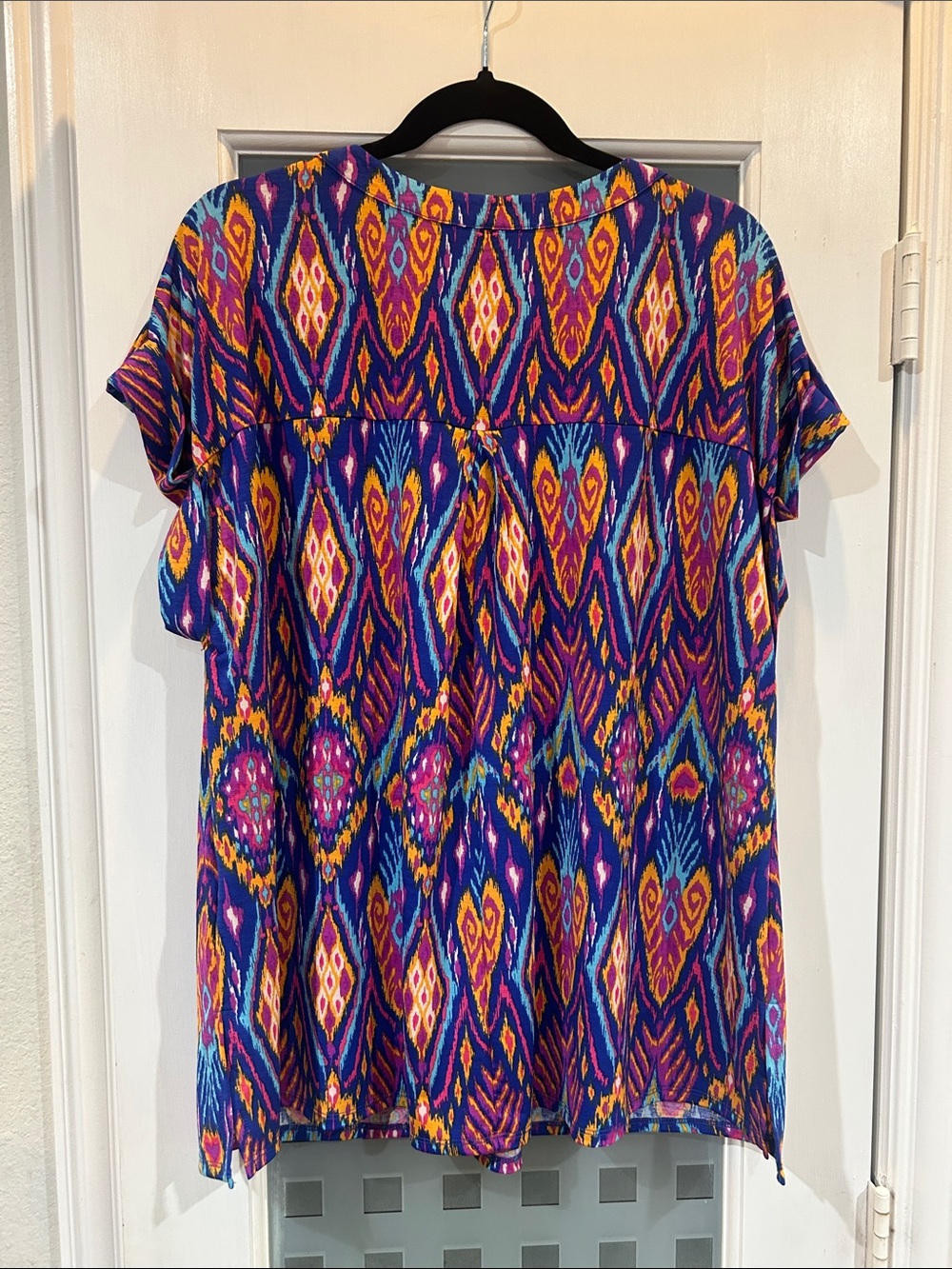 Dear Scarlett Purple Ikat Short Sleeve Tunic Top - Picture 3 of 3